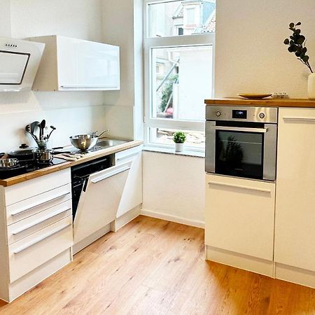 50Qm Apartment In Krefeld Zentral Gelegen Mit Hohen Decken - Beuys Apartments - Krefeld Exteriör bild